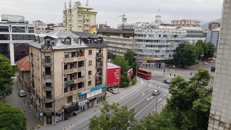 Central View Apartment Skopje Esterno foto